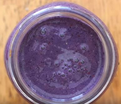 Blueberry, Chia Smoothie with Robust and high phenolic EVOO