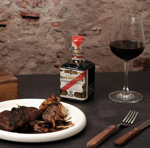 Giuseppe Giusti 5 Gold Medals "Banda Rossa" Balsamic Vinegar